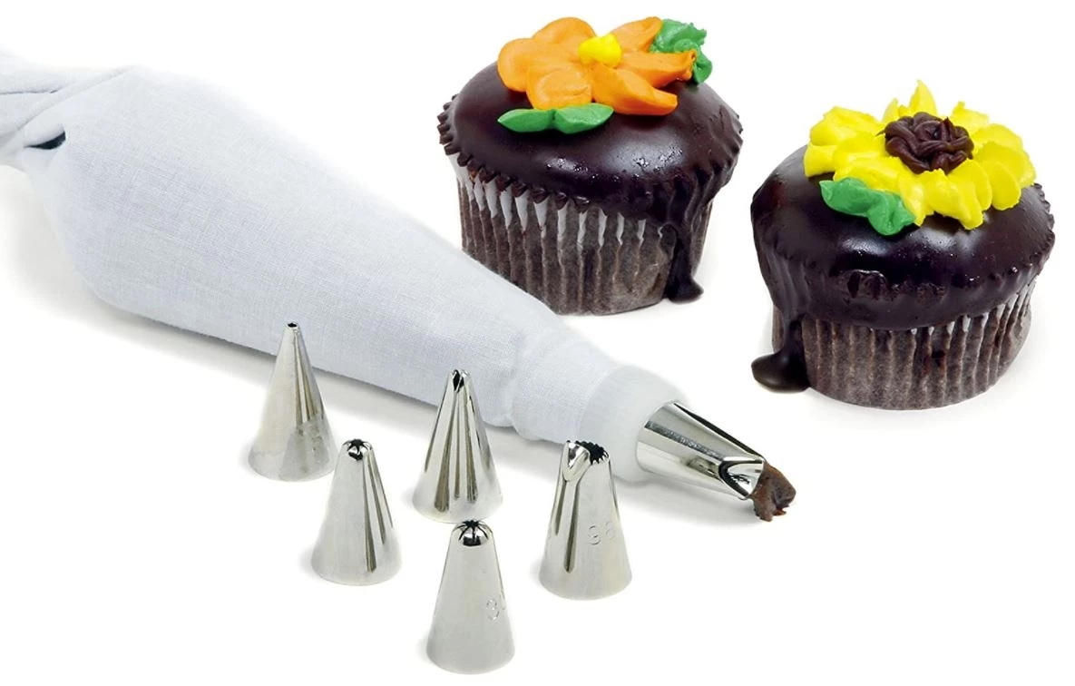Norpro 8 Piece Cake/Decorating Set